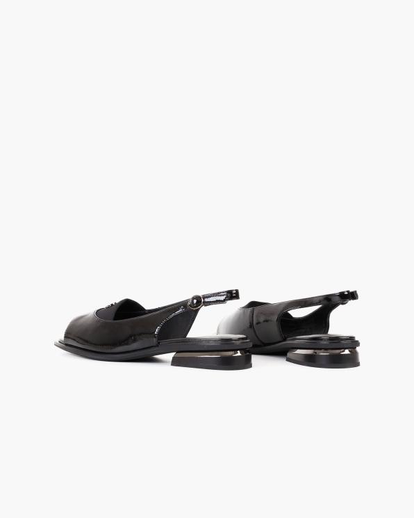 Czarne sandały damskie ze skóry lakierowanej na klocku 131-934-CZARNY