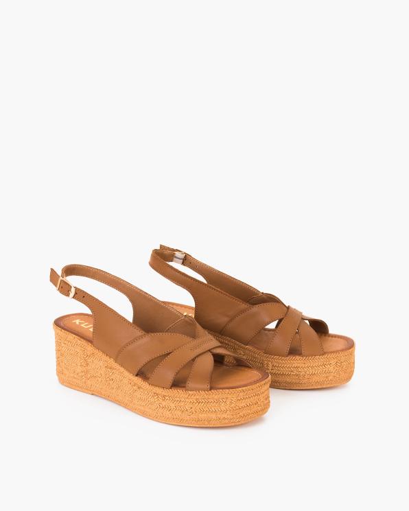 Brązowe sandały z naturalnej skóry licowej na koturnie 043-386-CAMEL