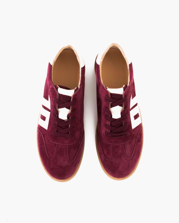 Bordowe trampki damskie z naturalnej skóry zamszowej 105-75597-BORDO