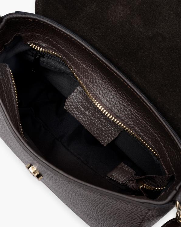 Czekoladowa torebka damska ze skóry licowej i zamszu z klapką 107-12-CZEKOLADA
