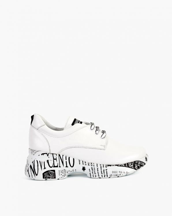Białe sneakersy skórzane z napisami 108-135-BIAŁE