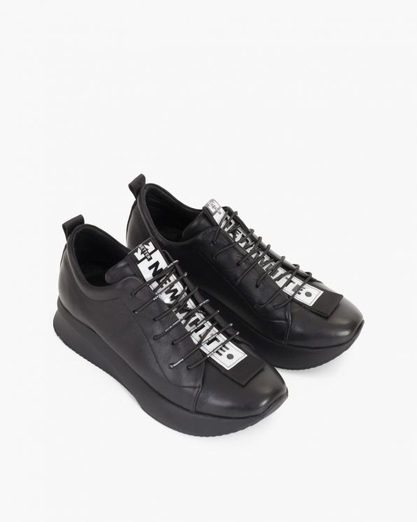 Czarne sneakersy skórzane 108-605-CZARNY