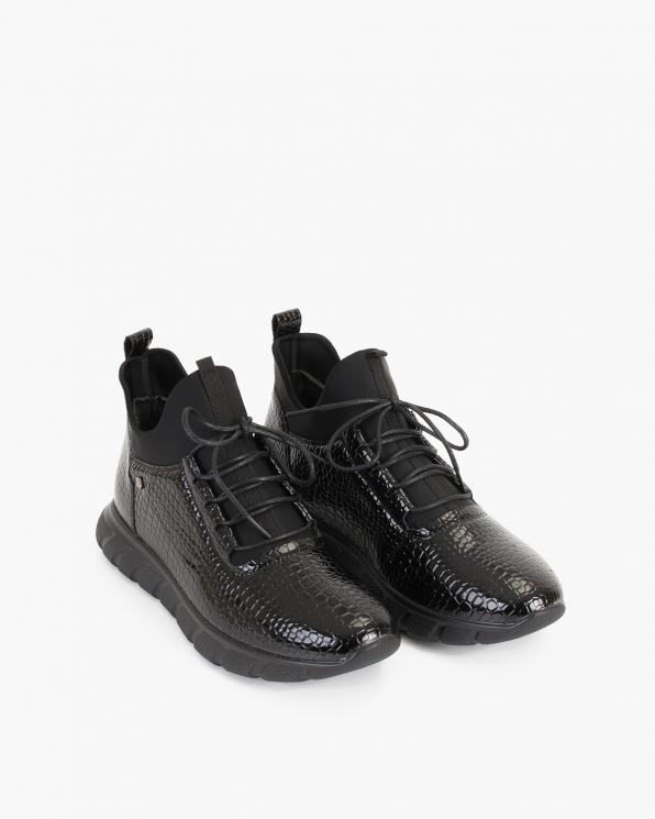 Czarne sneakersy lakierowane 105-78701-CZARNY