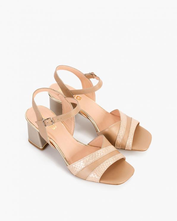 Beżowe sandały damskie skórzane na klocku 058-2345-37