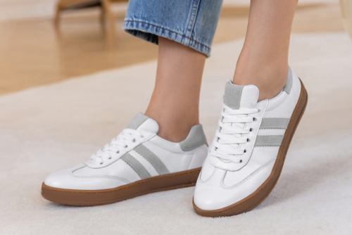 Jakie sneakersy nosimy latem 2026?