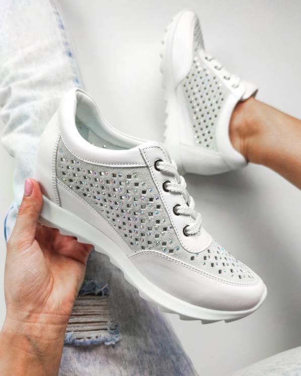 Białe sneakersy skórzane z kryształkami 098-1004-BIAŁY
