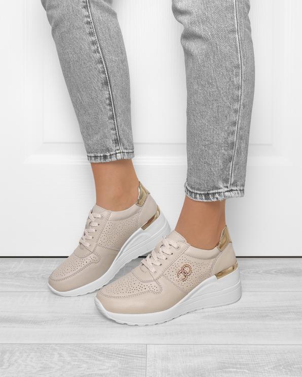 Beżowe sneakersy ażurowe ze skóry naturalnej 131-018-BEŻ