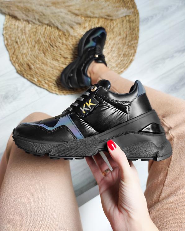 Czarne sneakersy ortalionowe 083-129-CZAR-ORT